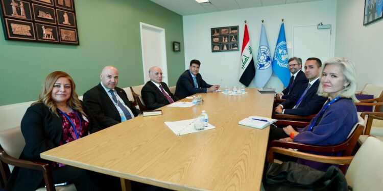 فؤاد حسين يبحث مع الممثل الخاص للاتحاد الأوروبي لشؤون الخليج في نيويورك تعزيز التعاون الدولي