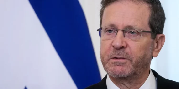 الرئيس الإسرائيلي يلتقي مع البابا ليو في الفاتيكان يوم الخميس