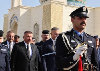 وزير الداخلية.. نخوض حرباً مفتــــوحة ضد (الإرهاب والمخدرات والنزاعات العشائرية)