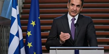 اليونان.. رئيس الوزراء يعلن عن إعفاءات ضريبية وسط أزمة غلاء المعيشة