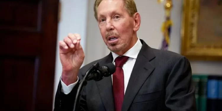 إيلون ماسك على وشك “فقـــدان لقبه” كأغنى رجل في العالم