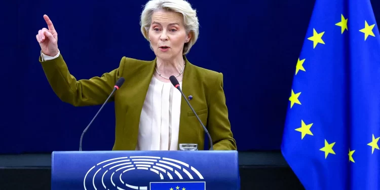 رئيسة المفوضية الأوروبية.. البنية التحتية الحيوية في أوروبا معرضة للخطر