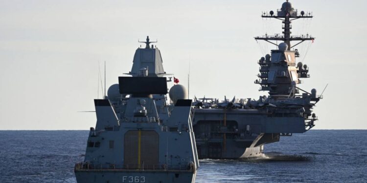 الجيش السويدي يتعقب غواصة روسية في بحر البلطيق