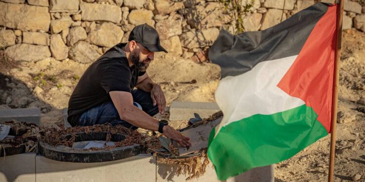 بين اتفاق غزة وصمت العالم: فلسطينيو الضفة يواجهون حربا بلا اسم