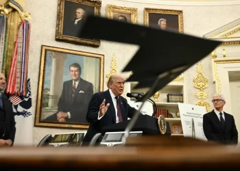 ترامب.. إيران ضعيفة للغاية حالياً وتقـــاتل “من أجل البقاء”