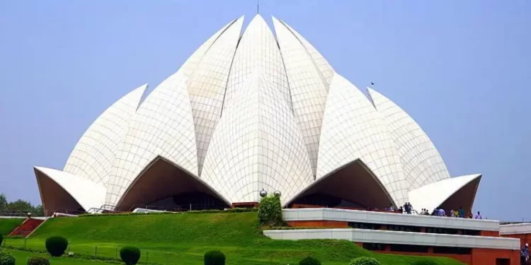 الديانة البهائية و البهائيون