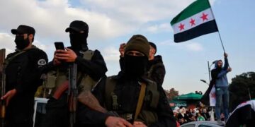 بريطانيا تعلن عن شطب “هيئة تحرير الشام” من قائمة الإرهاب