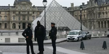 سرقة متحف اللوفر تكشـــف اقتصاد السرقات الفنية,,, بين السوق السوداء والندرة