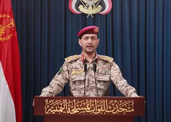 الحوثيون يعلنون استهداف مواقع اسرائيلية بصاروخ باليستي “فرط صوتي” من طراز فلسطين-2