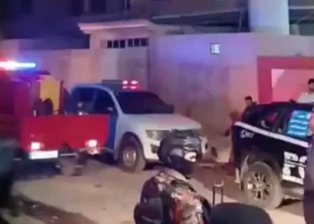 مجهولون يقتحمون مكتب نائب مرشح للانتخابات ويضرمون النيران بلوحاته الدعائية في نينوى