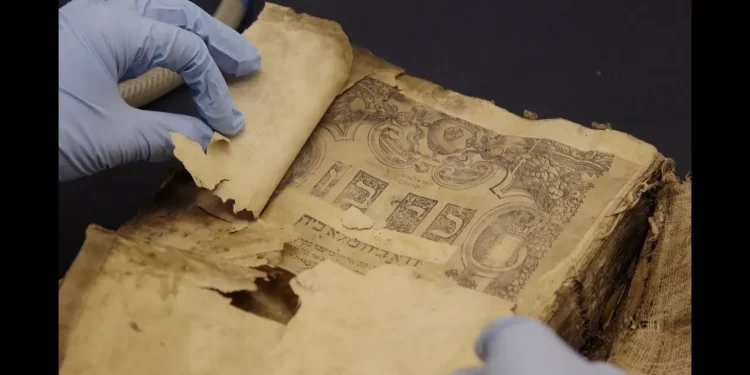 مباحثات “عراقية أميركية” لاســــتعادة الأرشيف اليهودي