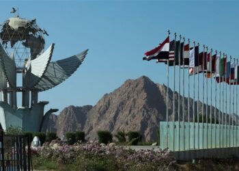 السيسي وترامب يرأسان “قمة السلام” بمشاركة 20 دولة