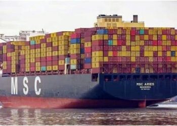 إيران تطالب إسرائيلي مالك سفينة بـ170 مليون$ ,,, احتجزتها في 2024