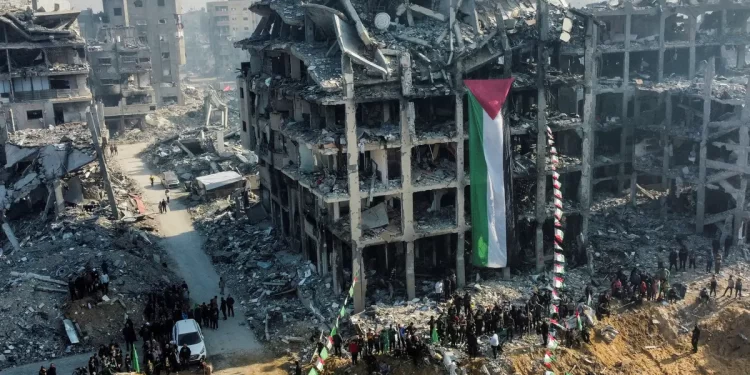 مصر.. اختيار 15 خبيراً فلسطينياً لإدارة غزة