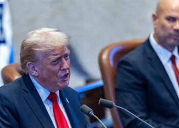 ترامب.. المنطقة اتفقت على خطة لنزع سلاح حماس,, سنقدم الدعم للبنان لنزع سلاح حزب الله