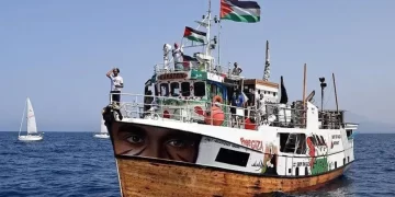 إسرائيل تعترض 13 قارباً من أسطول الصمود العالمي و30 قارباً يواصلون الإبحار نحو غزة