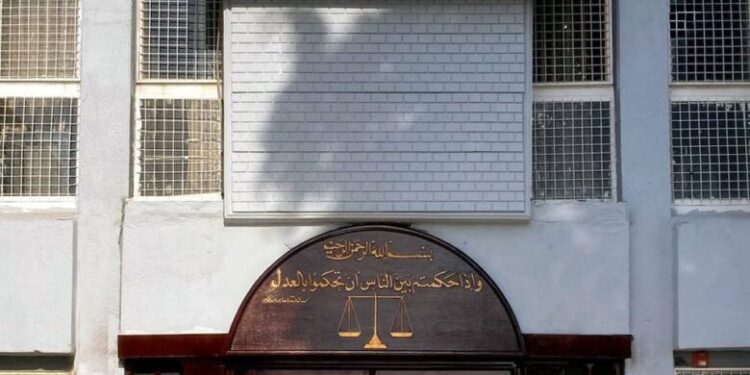 القضاء يحكم بالحبس الشديد لـ 5 سنوات على مؤسس “جيش الحق”