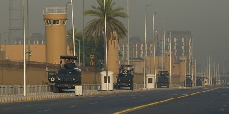 الاعلان عن تفجير مرتقب بمركز دبلوماسي أمريكي في بغداد