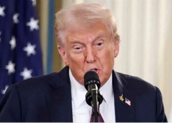 ترامب سيرسم خطا أحمر لرد حماس على خطة غزة