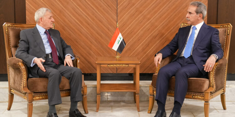 رئيس مجلس القضاء الأعلى يبحث مع رئيس الجمهورية ضمان نزاهة الانتخابات ومعالجة الخروقات القانونية