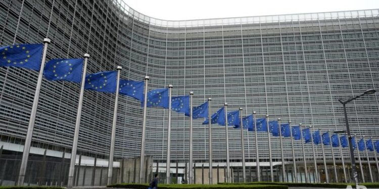 الاتحاد الأوروبي يقر الحزمة الـ19 من العقوبات على روسيا