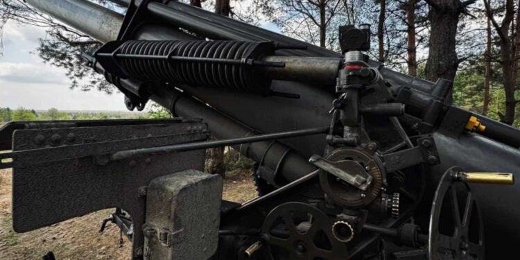 الناتو يـــــزود أوكرانيا بمدفعية قديمة تعود للحرب العالمية الثانية