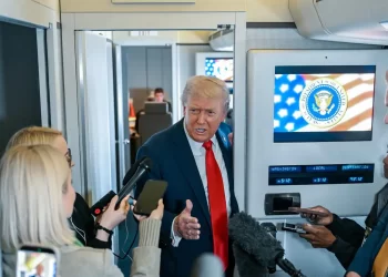 ترامب يتأرجح مع الصين ,,, بين العقاب والتقارب