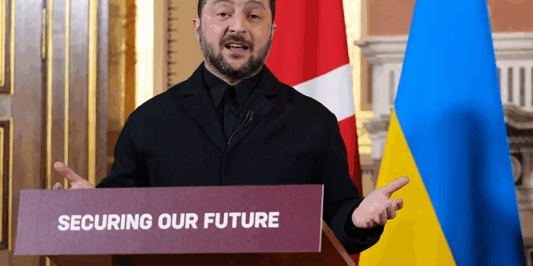 زيلينسكي.. مستعدون لمحادثات سلام مع روسيا