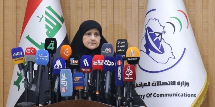 وزيرة الاتصالات.. لم نوقع أي عقد مع شركة فودافون