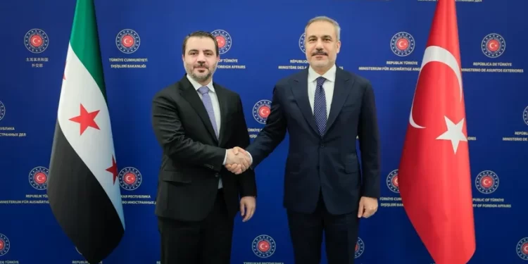 الشيباني: أجرينا مباحثات مع “قسد”.. ونرفض تقسيم سوريا “تحت أي مبرر”