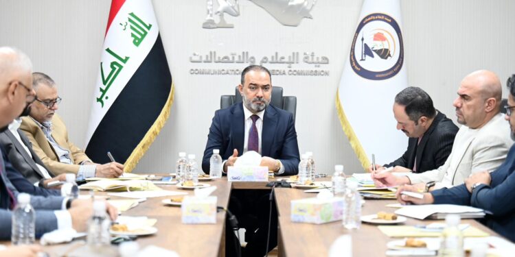 هيأة الإعلام والاتصالات تبحث في اجتماعها الدوري تعزيز الفروع وتحسين جودة الخدمة واستثمار الأراضي المخصصة للهيأة