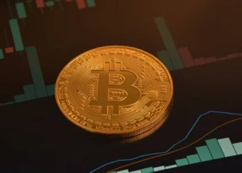 بيتكوين تواصل خسائرها وتهبط إلى نحو 101.5 ألف $