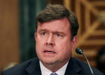 مسؤول أمريكي يبحث تصــــعيد الضغط على إيران