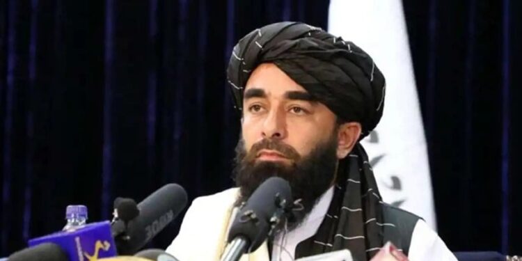 طالبان تتهم أمريكا بانتهاك أجواء أفغانستان