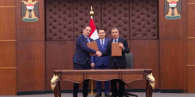 السوداني يرعى توقيع عقد تطوير مطار بغداد الدولي