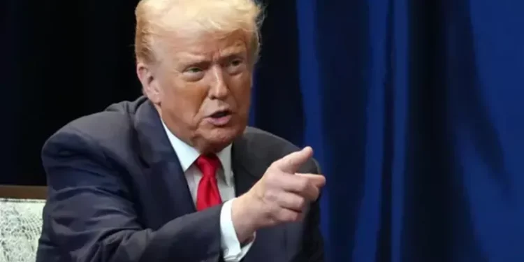 ترامب يسعى للحصول على تفويض من وزارة العدل لضرب فنزويلا