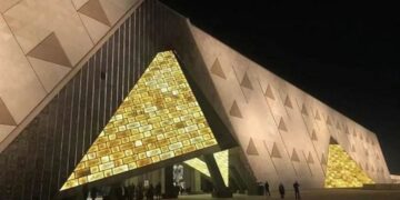 صحيفة مكسيكية تتغزل في المتحف المصري الكبير