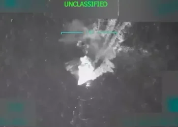 الجيش الأمريكي ينفذ ضربة مميتة على سفينة قرب فنزويلا