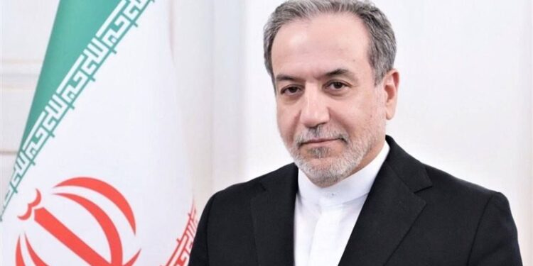 عراقجي.. ايران لا نتحمل حضور جهات أجنبية في ممر زنغزور