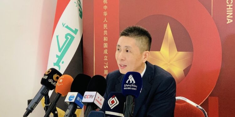 السفير الصيني.. لا نرغب بأن تهيمن سياراتنا على السوق العراقية