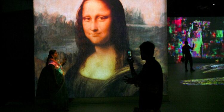 اللوفر تحت الضغط: تسرب مائي وتحقيقات جنائية تعمّق أزمة أكبر متحف في العالم