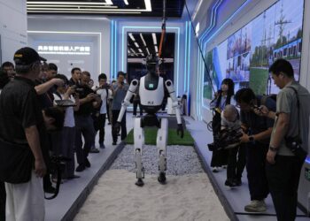 الصين بين الشيخوخة المتسارعة ورهان الروبوتات
