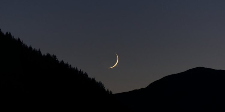 الوقف السني يعلن الأربعاء أول أيام رمضان