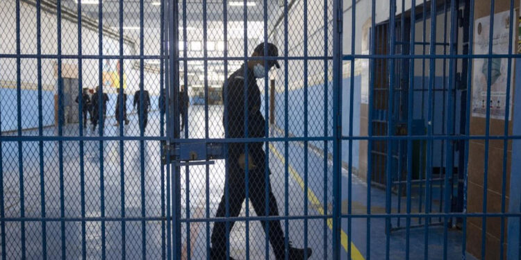 القضاء العراقي يحذّر من تصاعد الأخبار الكاذبة,, تهديد مباشر للأمن المجتمعي وعقوبات تصل إلى السجن