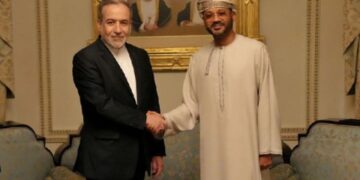 عُمان تعود وسيطاً حساساً,, زيارة لاريجاني لمسقط وسط تصعيد أمريكي وضغوط إسرائيلية على مسار التفاوض النووي