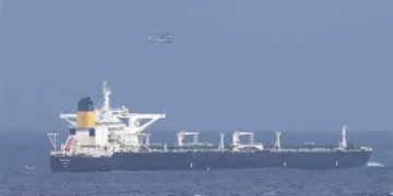 الولايات المتحدة تصعّد إجراءاتها البحرية وتصادر ناقلة نفط خاضعة للعقوبات في المحيط الهندي