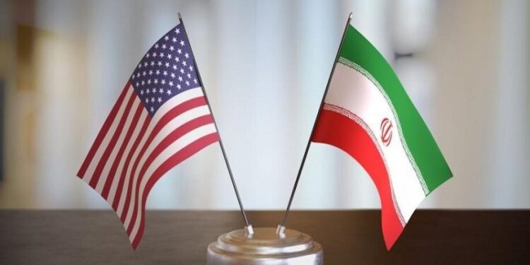 أمريكا وإيران تستأنفان المحادثات وسط أجواء مشحونة بالتهديد العسكري