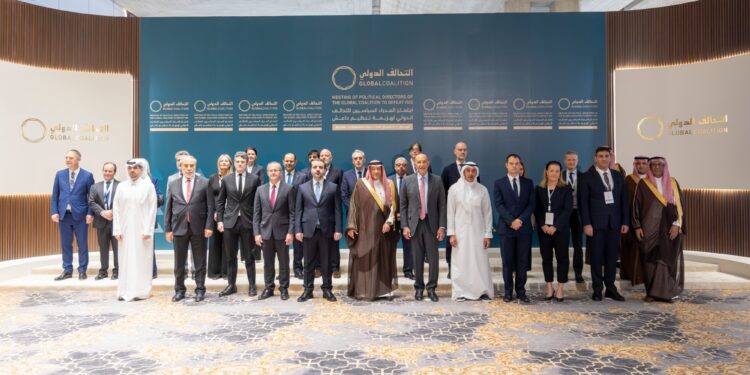 العراق يعيد رسم دوره في الحرب على داعش: من ساحة مواجهة إلى ركيزة أمن إقليمي