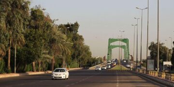 تشديد أمني في بغداد وتظاهرات قرب الخضراء احتجاجاً على القصف الأميركي لإيران