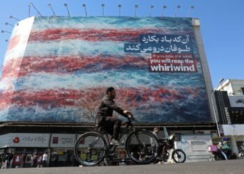 توتر متصاعد بين واشنطن وطهران… مفاوضات متعثرة وتحذيرات دولية من انفجار إقليمي